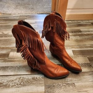 Fringed boots
